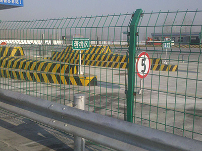 護(hù)欄網(wǎng) 護(hù)欄網(wǎng)