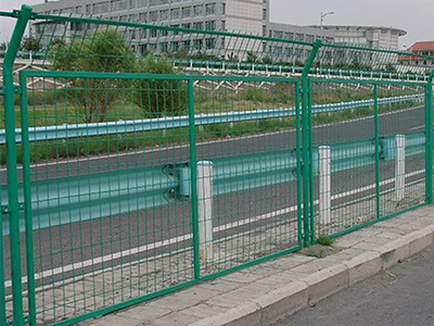 護(hù)欄網(wǎng) 護(hù)欄網(wǎng)